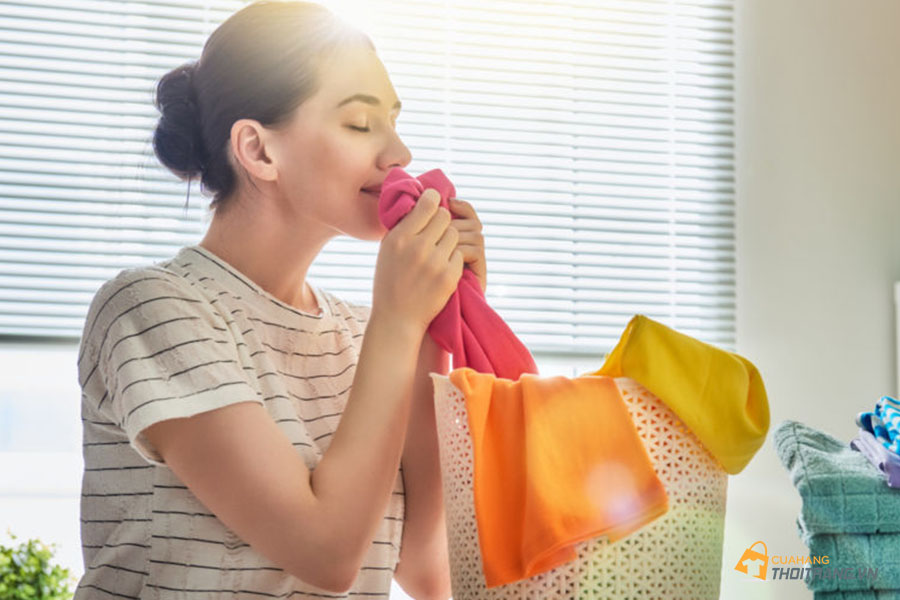 Làm thế nào để quần áo khô nhanh và không hôi mùa mưa